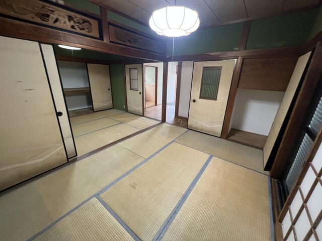 detached 大阪府泉南市信達市場 地図を見る