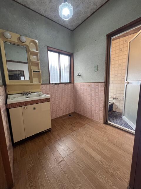 detached 大阪府泉南市信達市場 地図を見る