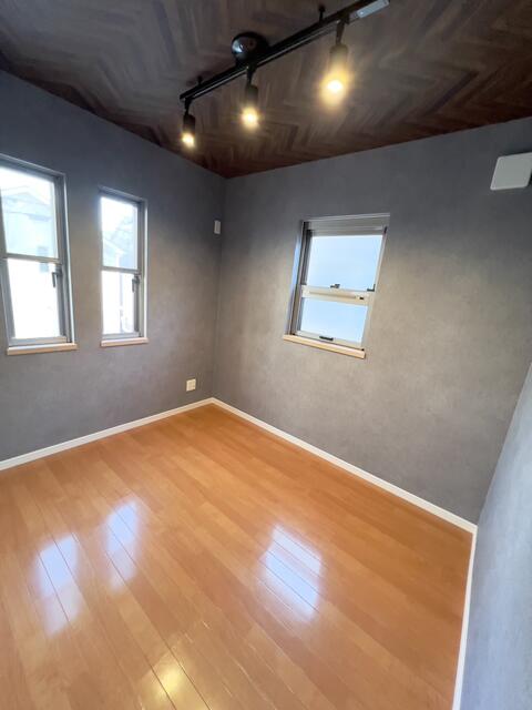 リビング以外の居室／２階の書斎はお父さんのプライベートスペースに