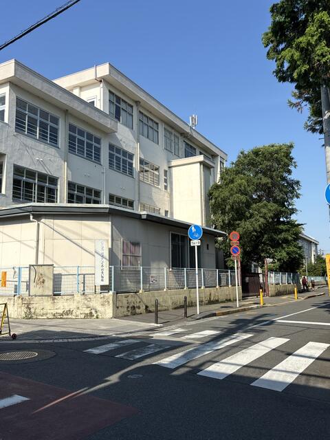 藤井寺西小学校 (500m)