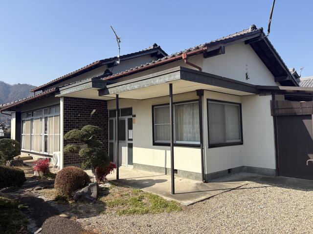 兵庫県たつの市の一戸建て | 498万円 | 4DK | 376.2m² | Akiyama house finder