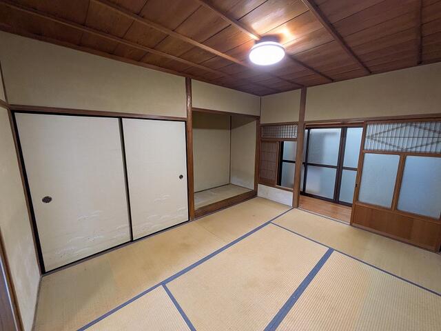 detached 兵庫県洲本市炬口２丁目 地図を見る
