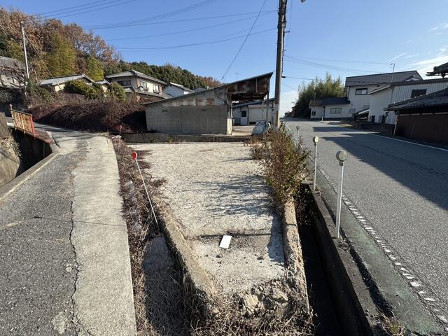 detached 兵庫県加古川市平荘町山角 地図を見る