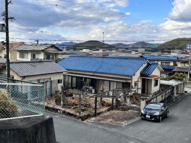 detached 兵庫県揖保郡太子町東南 地図を見る