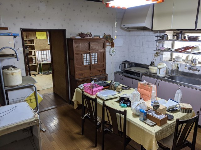 detached 兵庫県揖保郡太子町東南 地図を見る
