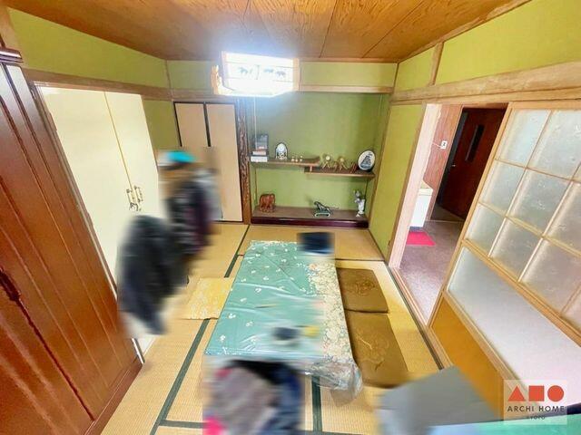 リビング以外の居室／1F5.2帖の縁側のある和室。