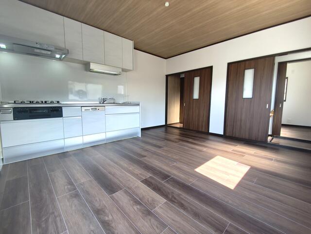 リビング／笑顔が溢れる、心和むリビング／撮影日2025-10-01