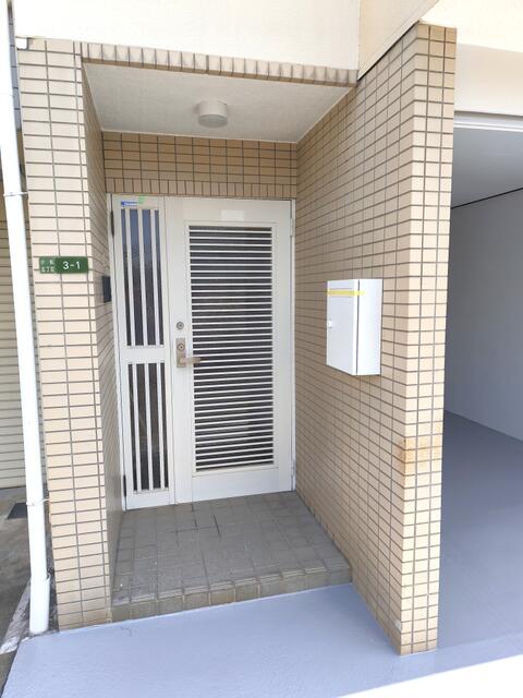 このエントランスでゲストをお出迎え／撮影日2025-10-01