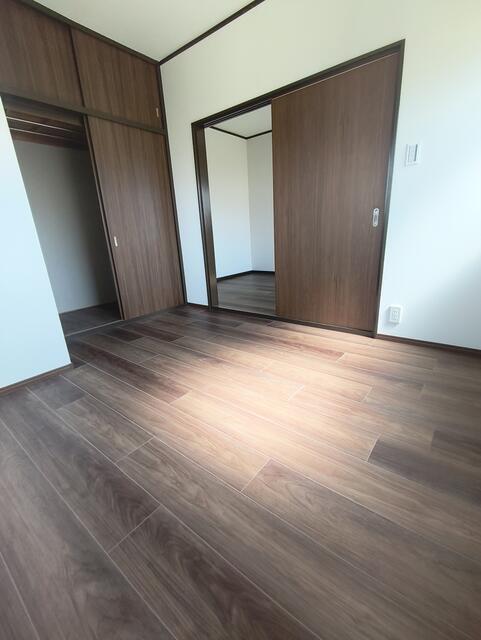 リビング以外の居室／家族の趣味に合わせて使える洋室／撮影日2025-10-01