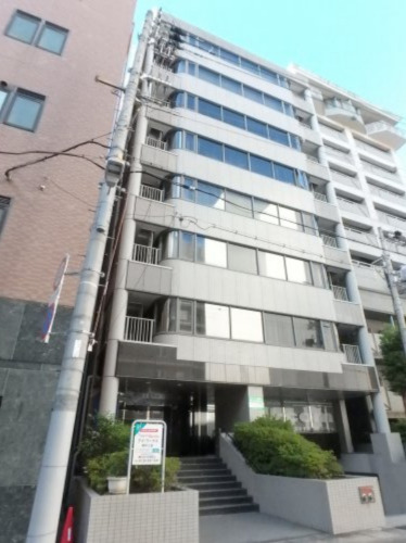 情報提供会社
