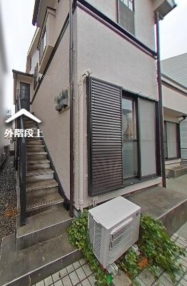 現地（外観）／外階段から直接２階へ／撮影日2024-06-01