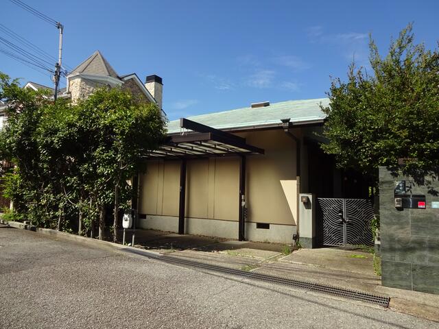 兵庫県芦屋市の一戸建て | 1.1億円 | 4LDK | 355.04m² | Akiyama house finder