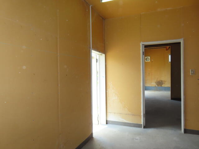 西側勝手口／撮影日2024-08-01