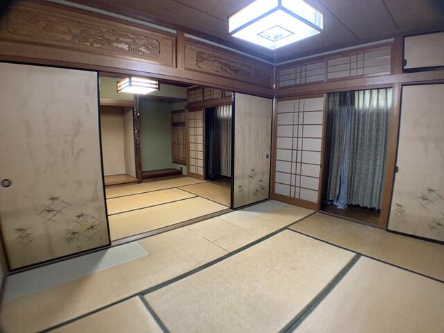 リビング以外の居室／１階和室