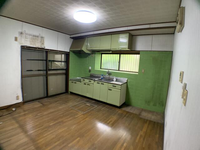 キッチン／お好みのシステムキッチンにリフォームしませんか♪