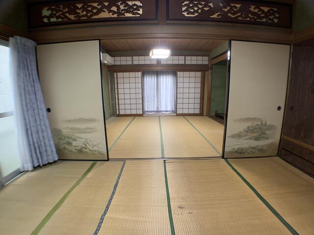 リビング以外の居室／１階和室