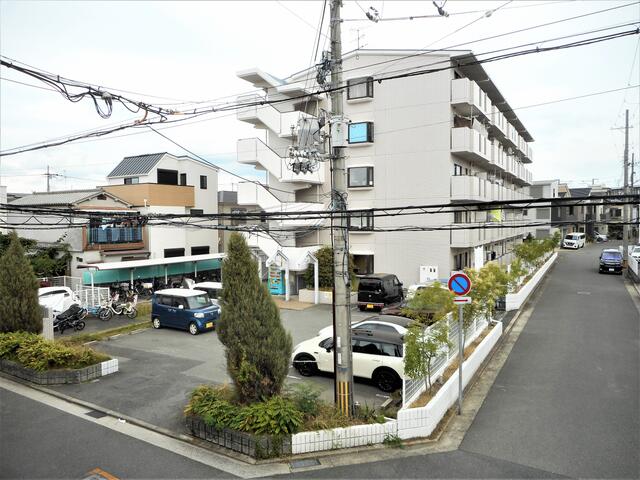 detached 兵庫県尼崎市食満６丁目 地図を見る