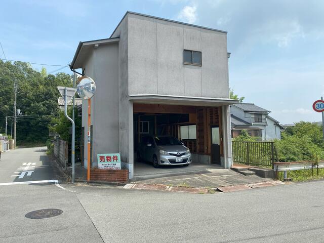 現地（駐車場）