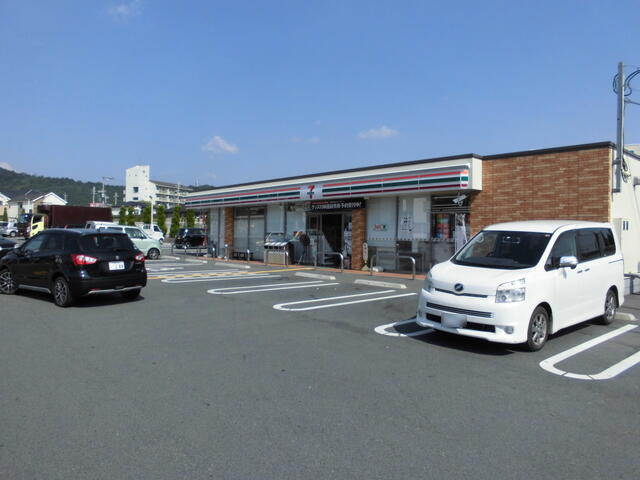 セブンイレブン加西北条横尾店 (973m)