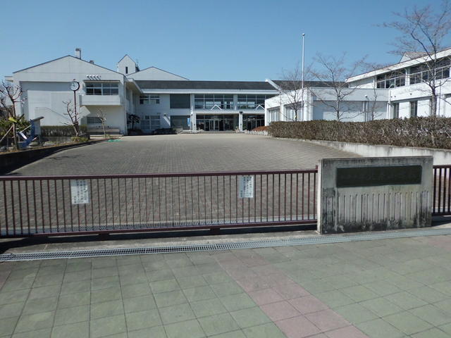 加西市立北条小学校 (2,025m)