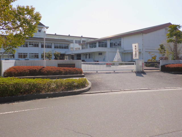 加西市立北条東小学校 (1,143m)