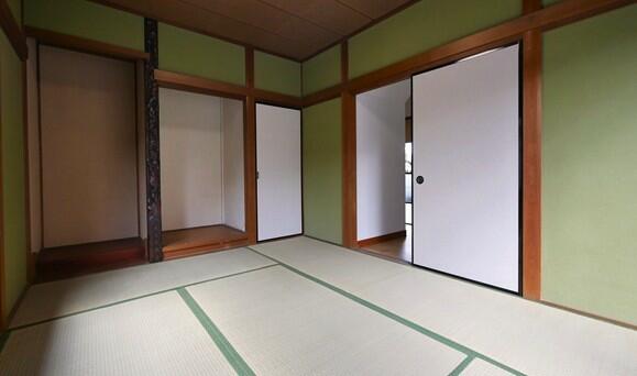 detached 兵庫県揖保郡太子町東南 地図を見る
