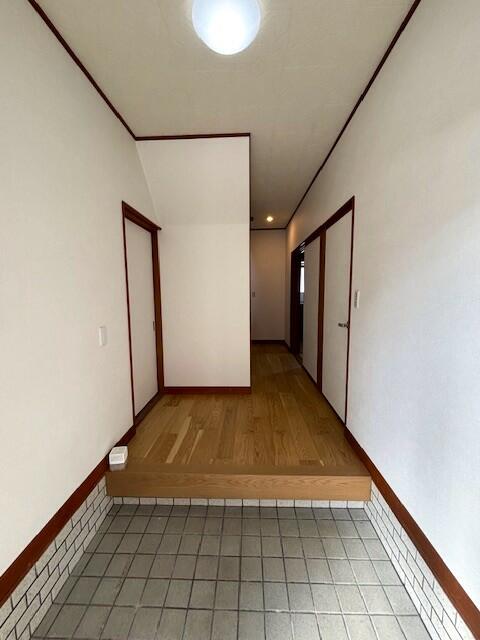 detached 兵庫県揖保郡太子町東南 地図を見る
