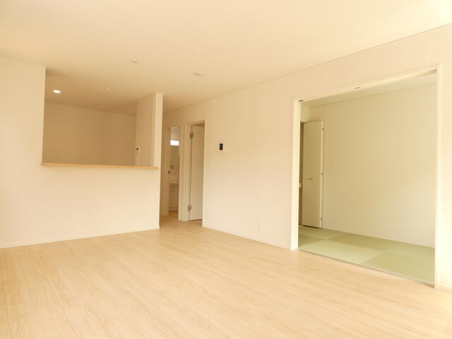 detached 兵庫県加古郡稲美町六分一 地図を見る