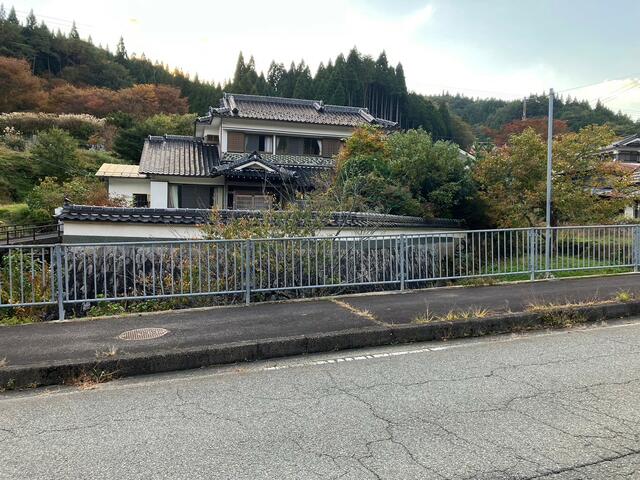 兵庫県宍粟市の一戸建て | 480万円 | 9DK | 573.62m² | Akiyama house finder