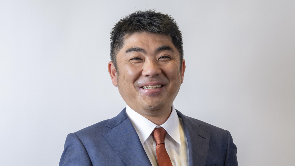 情報提供会社