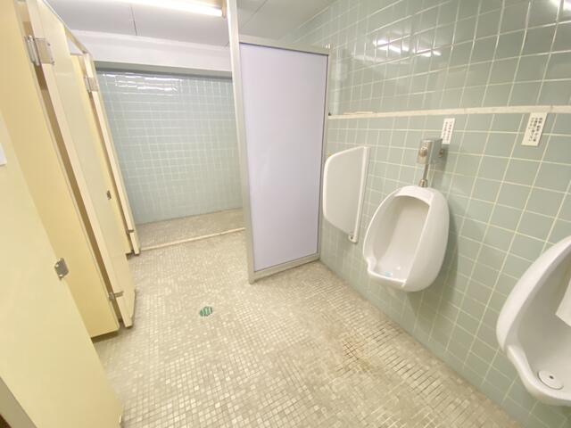 トイレ／共用トイレ