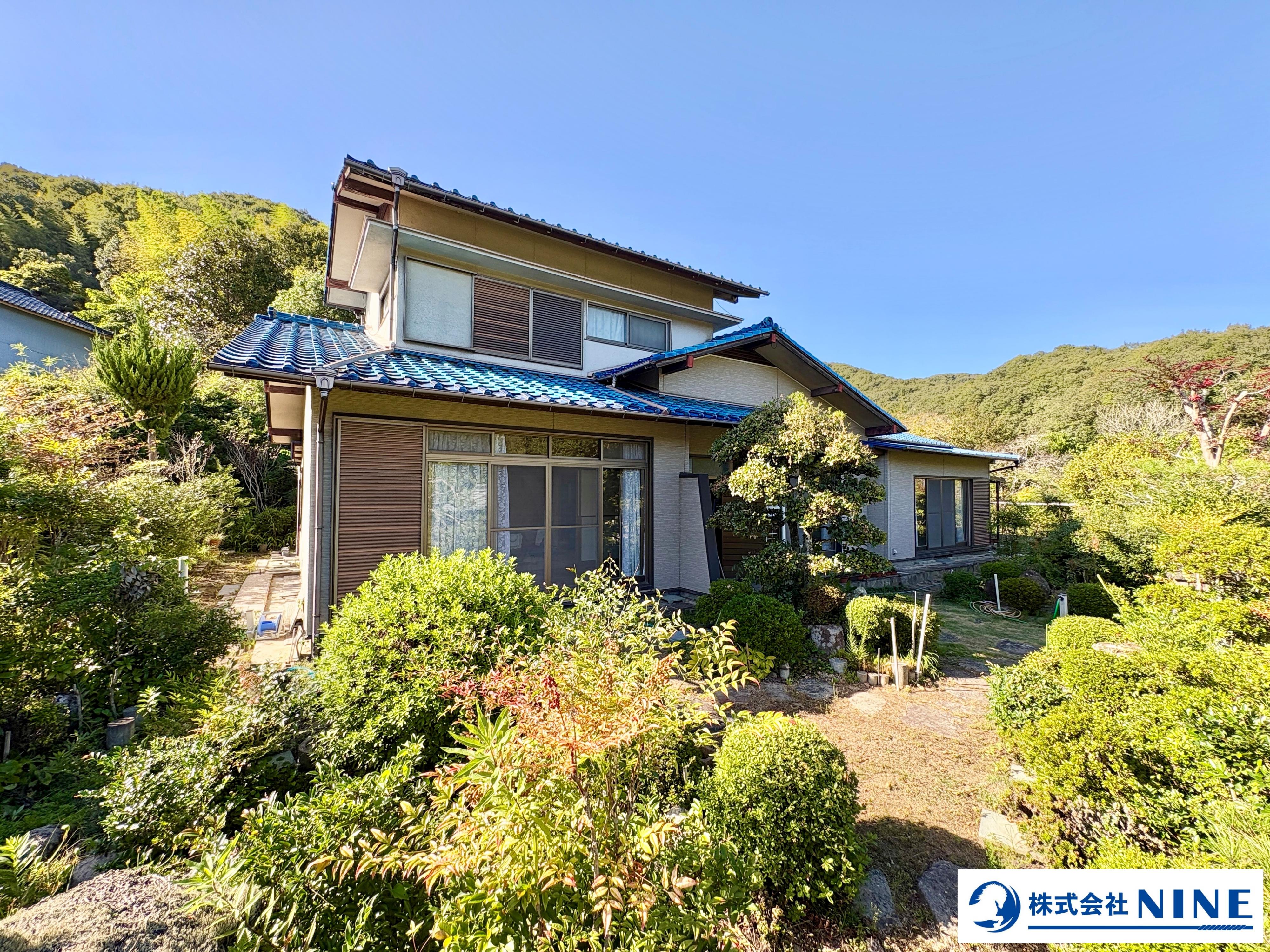 detached 岡山県井原市神代町 地図を見る