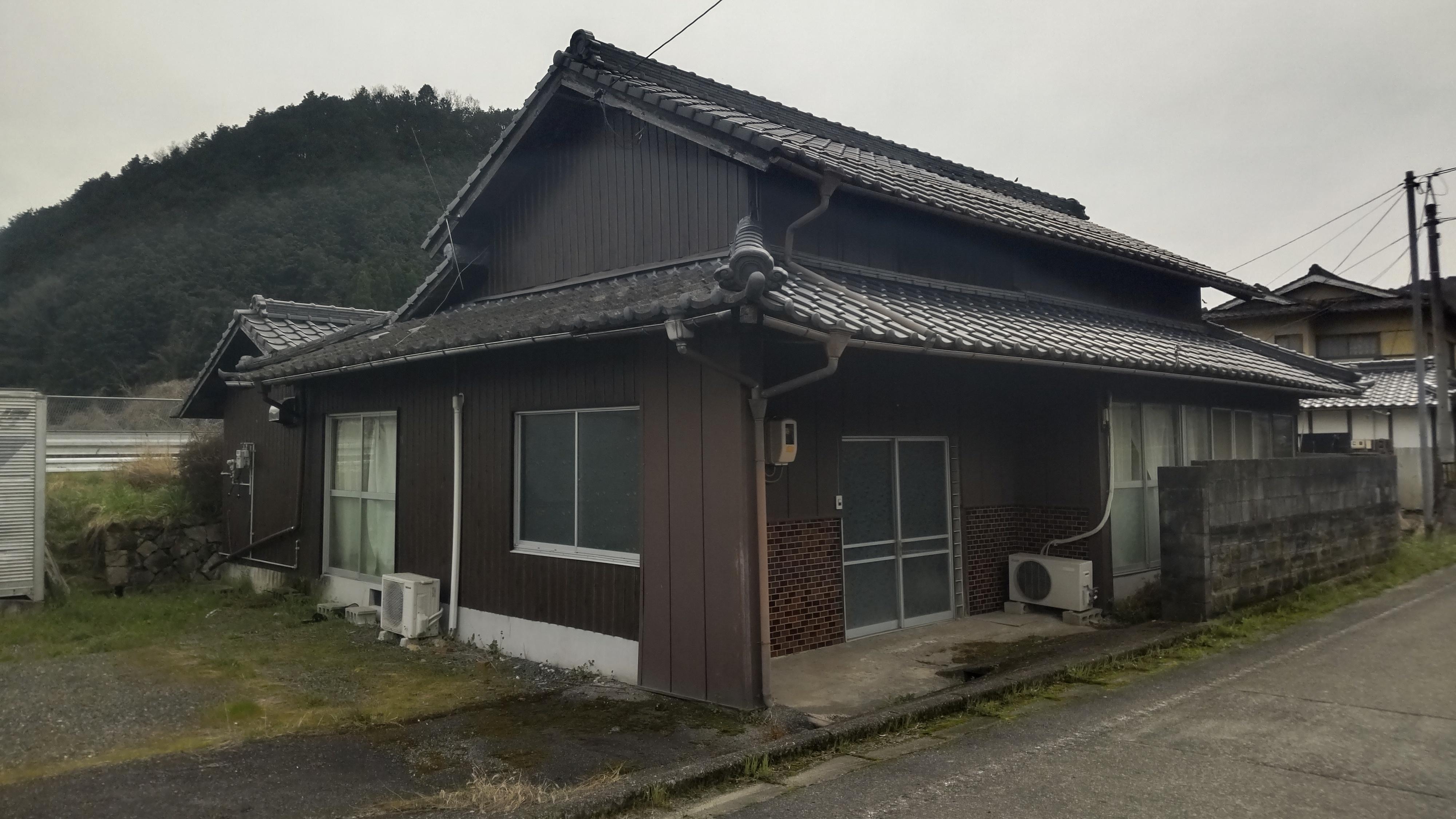 detached 岡山県赤磐市黒本 地図を見る