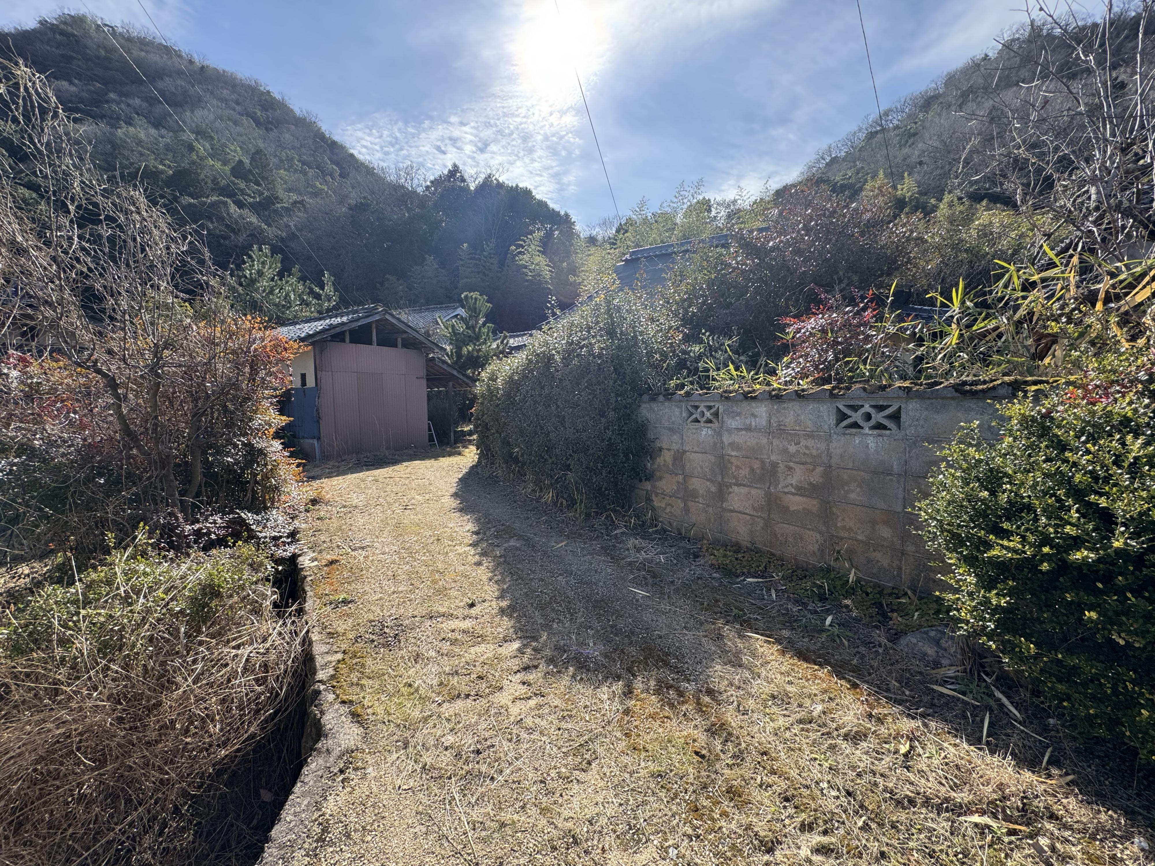 detached 岡山県総社市槇谷 地図を見る