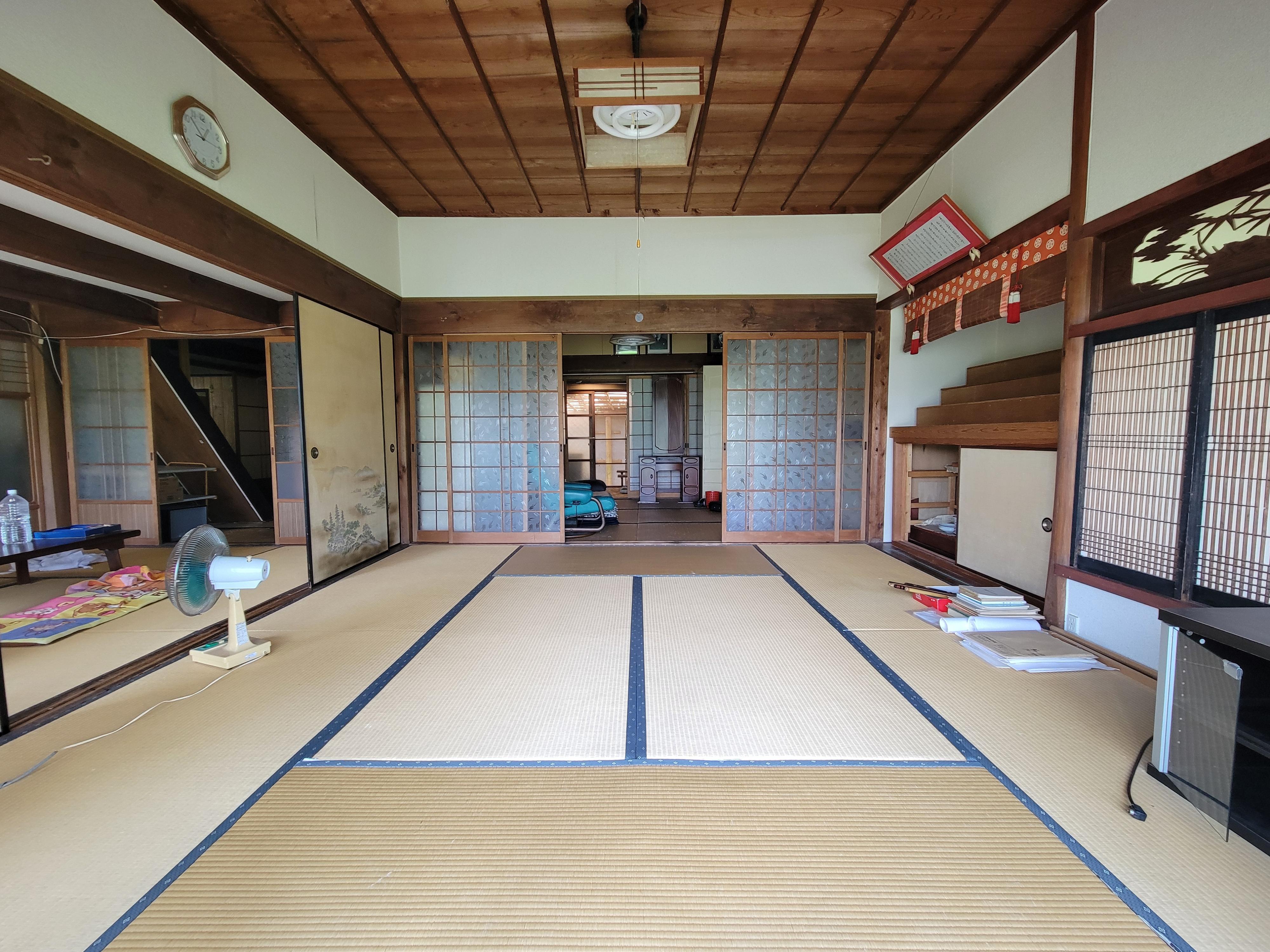 detached 岡山県勝田郡奈義町西原 地図を見る