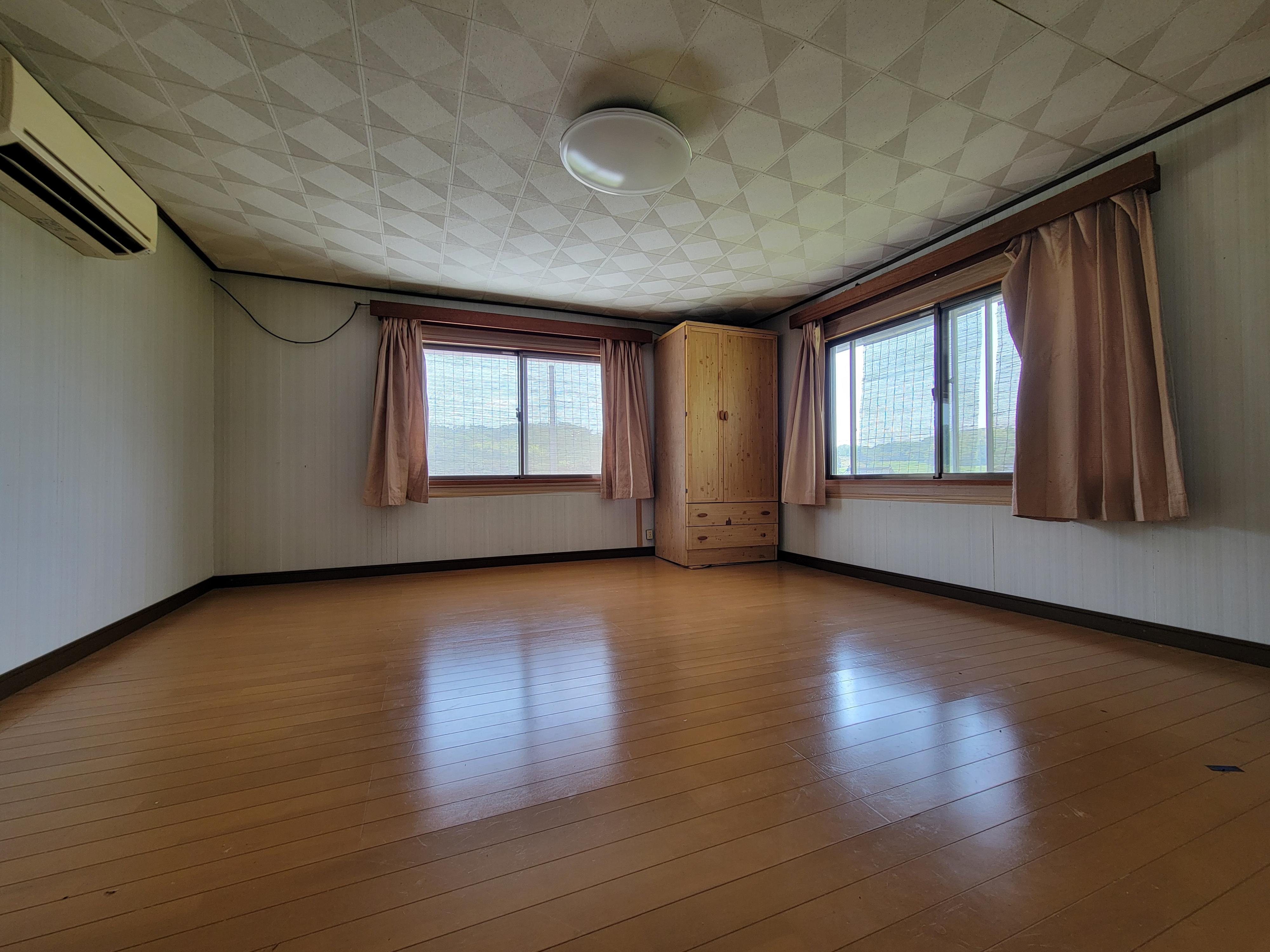 detached 岡山県勝田郡奈義町西原 地図を見る