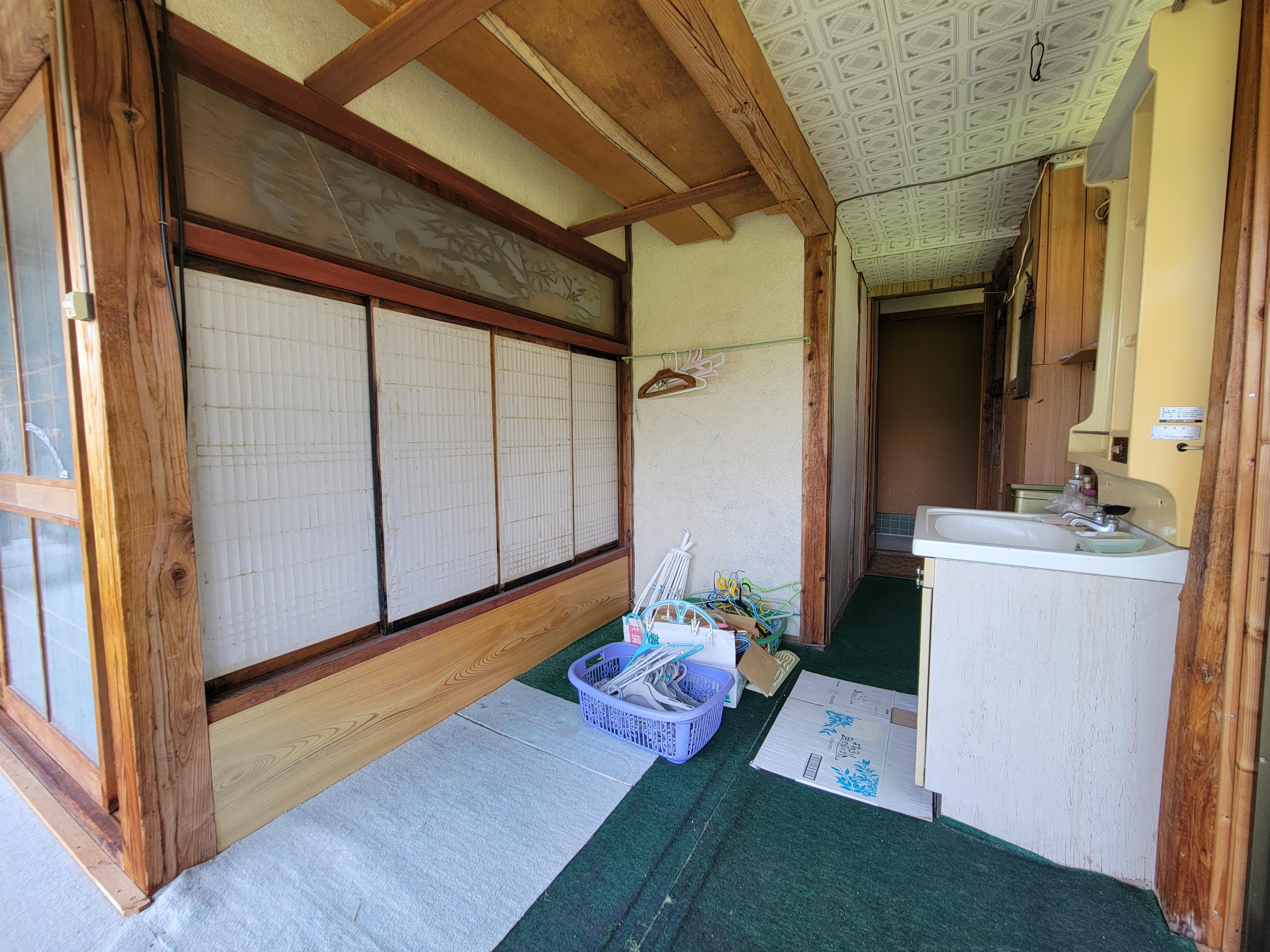 detached 岡山県勝田郡奈義町西原 地図を見る