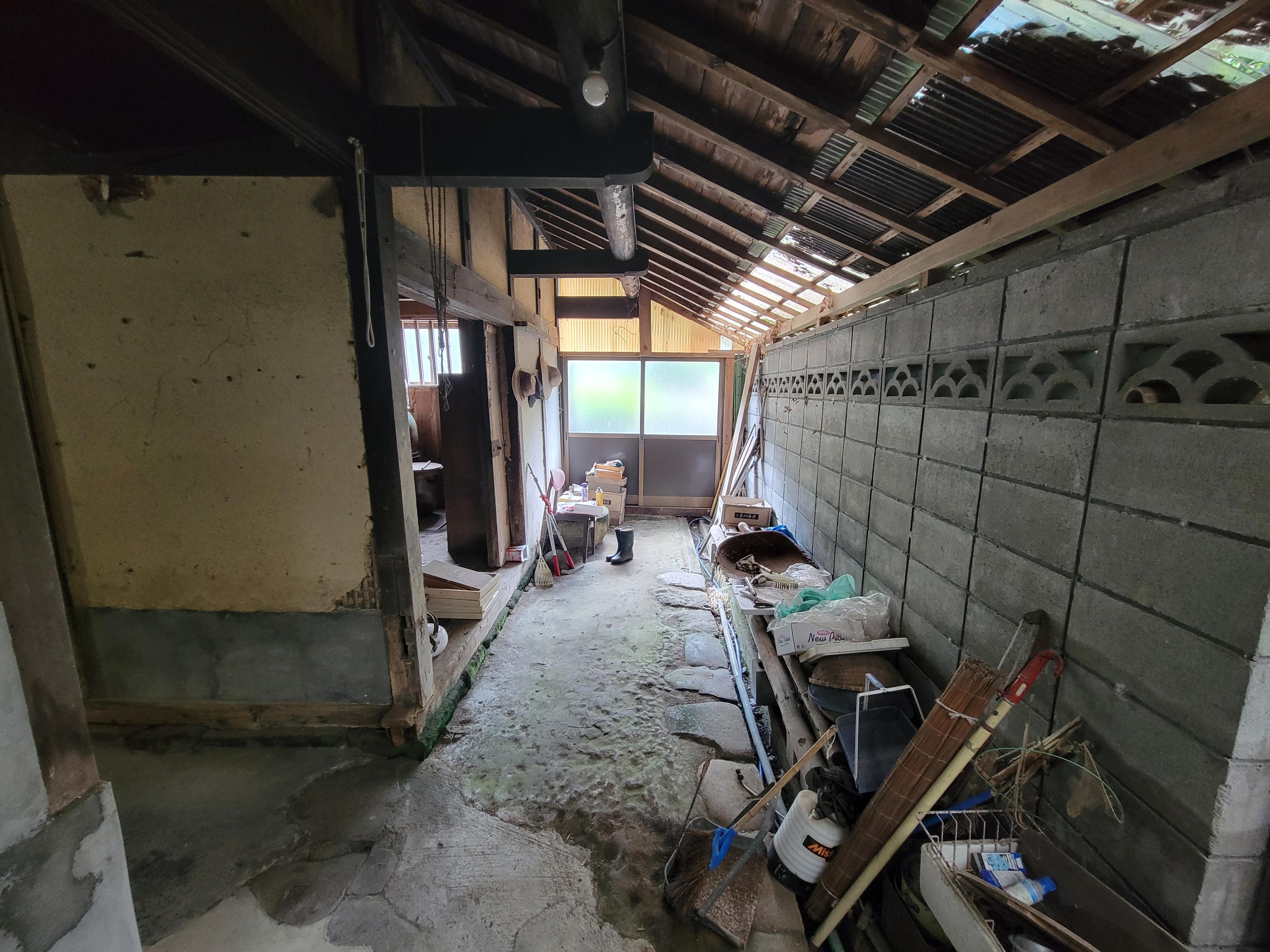 detached 岡山県新見市哲多町本郷 地図を見る