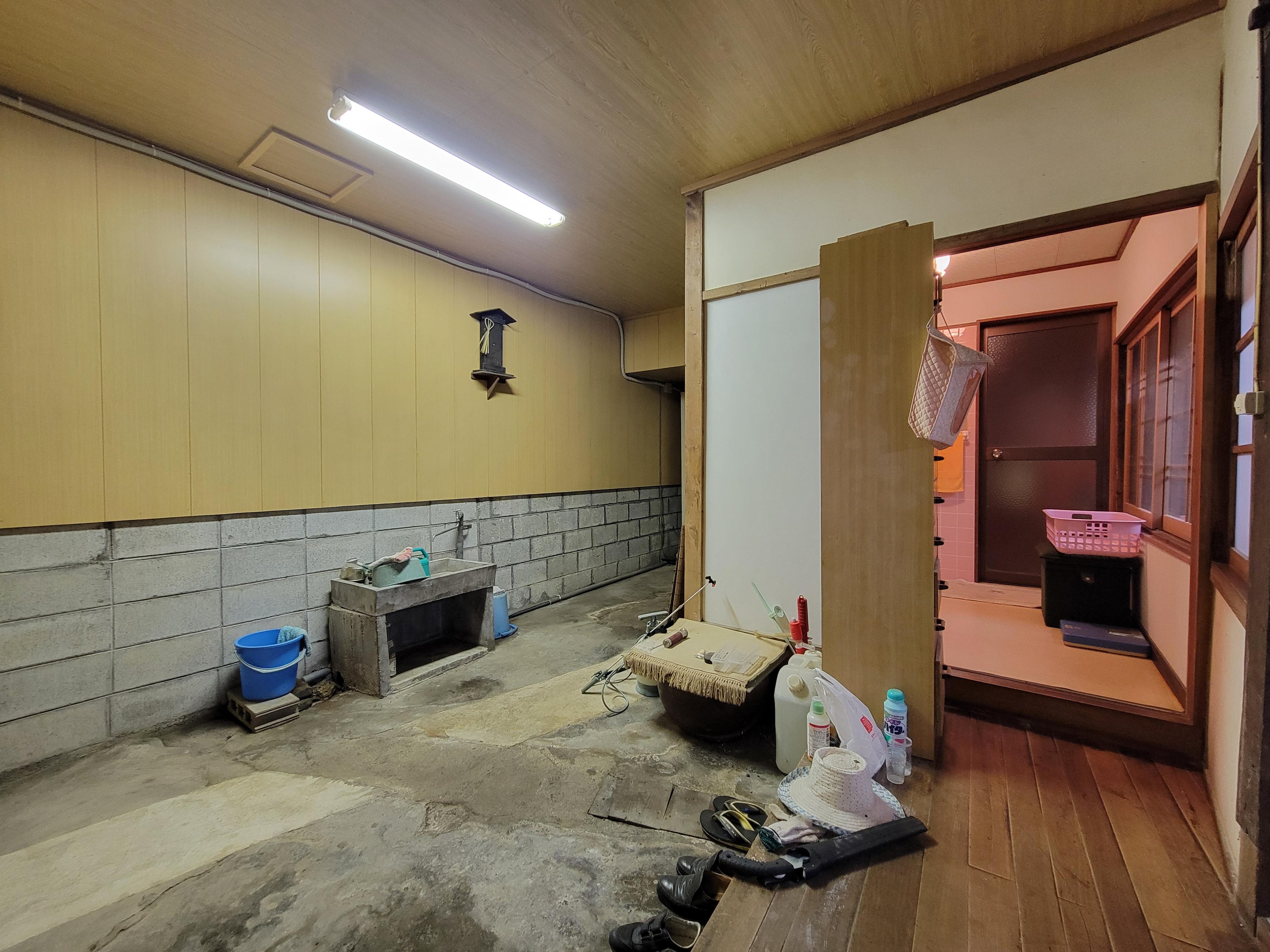 detached 岡山県新見市哲多町本郷 地図を見る