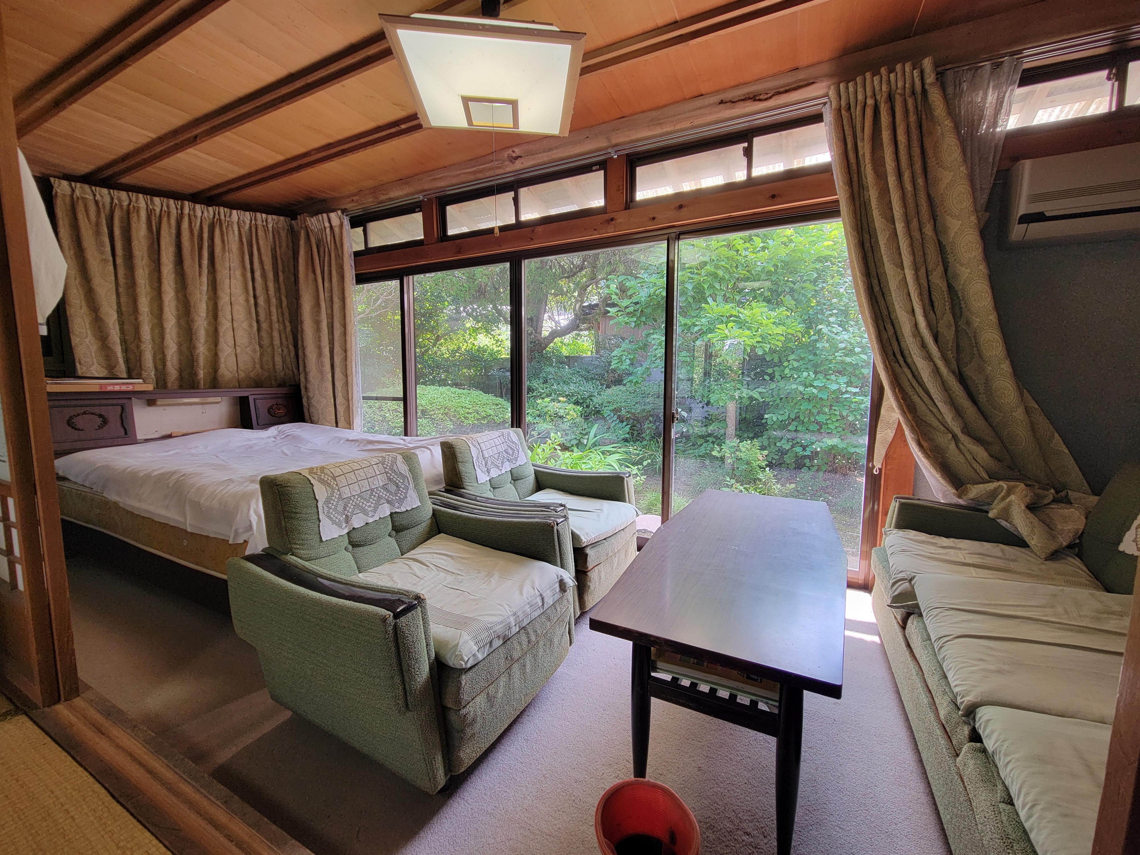 detached 岡山県新見市哲多町本郷 地図を見る