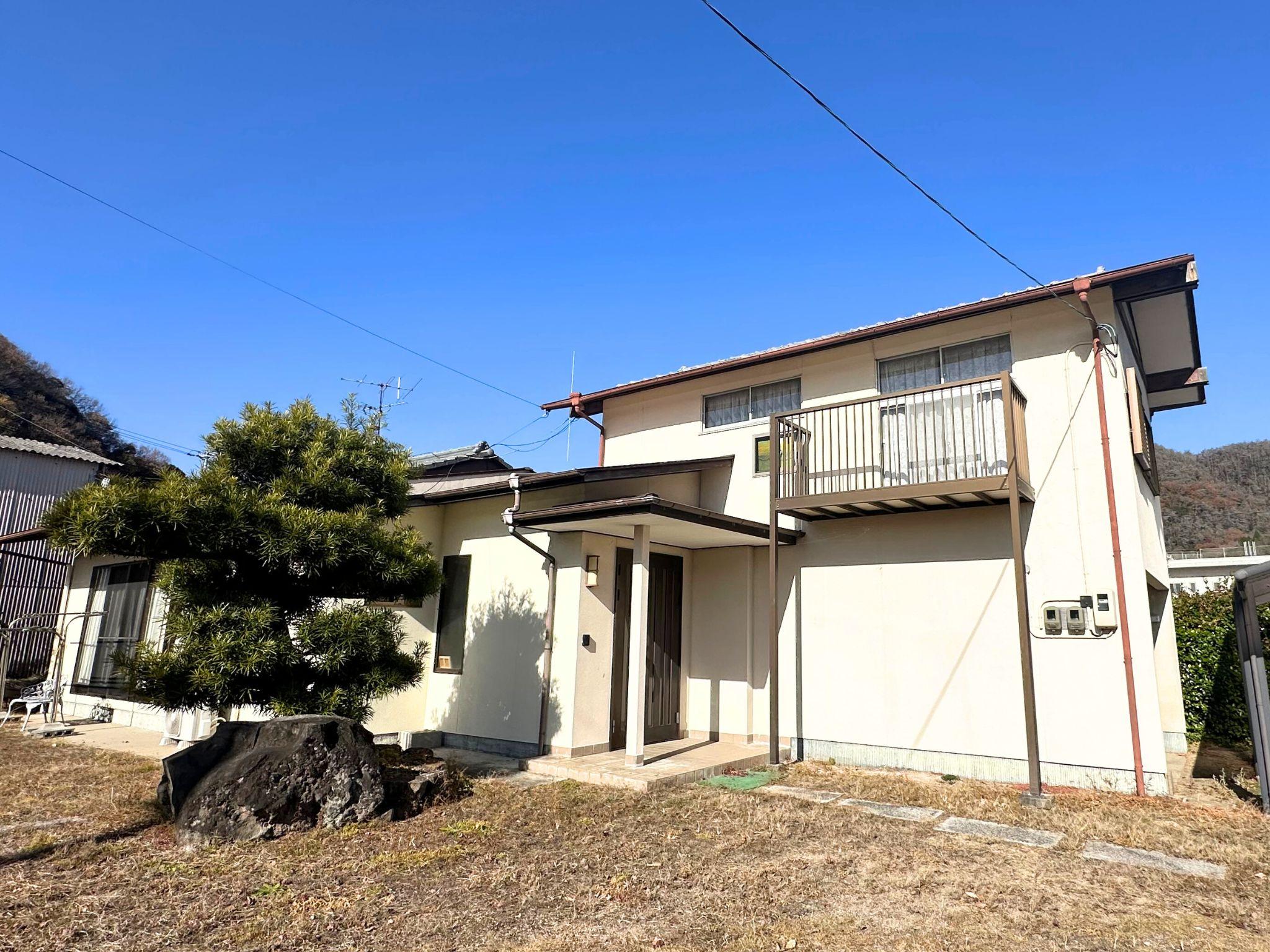 house for sale in Akaiwa, Okayama | ¥15,000,000 | 4LDK | Akiyama hous…