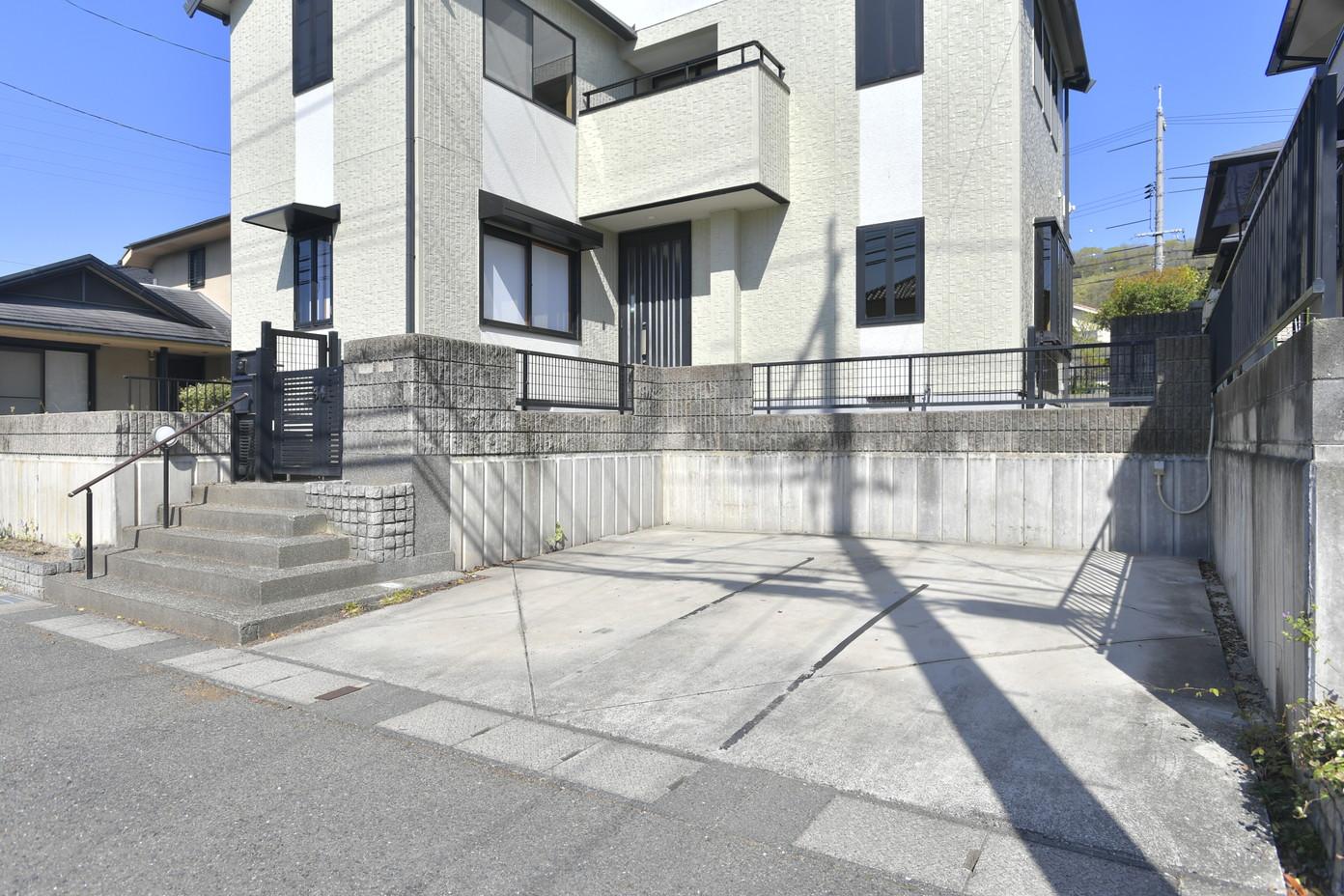 岡山県岡山市の一戸建て | 2750万円 | 5LDK | 192.86m² | Akiyama house finder