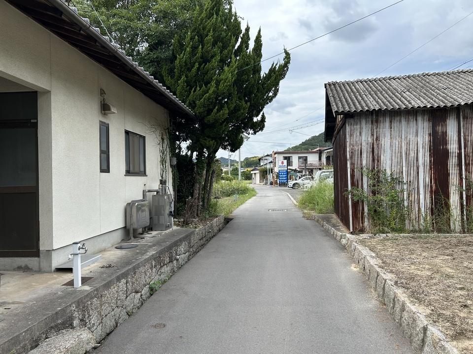 detached 岡山県玉野市北方 地図を見る