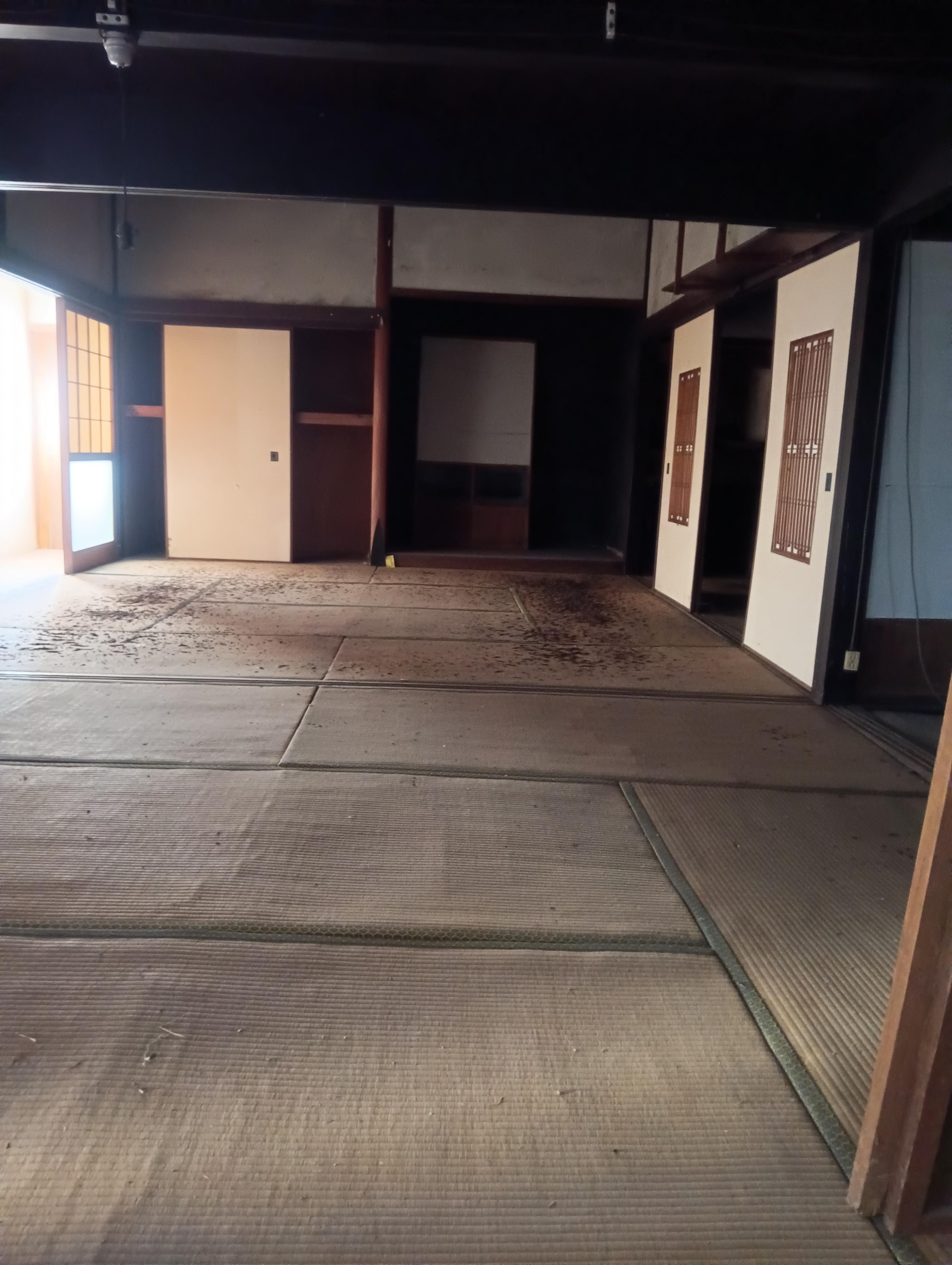 detached 岡山県笠岡市走出 地図を見る