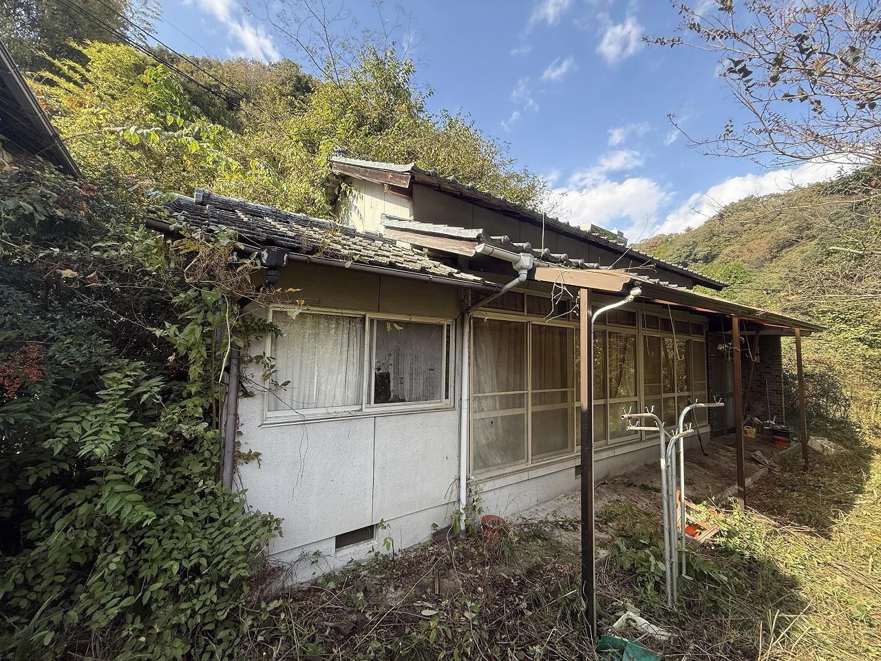 detached 岡山県岡山市北区御津虎倉 地図を見る