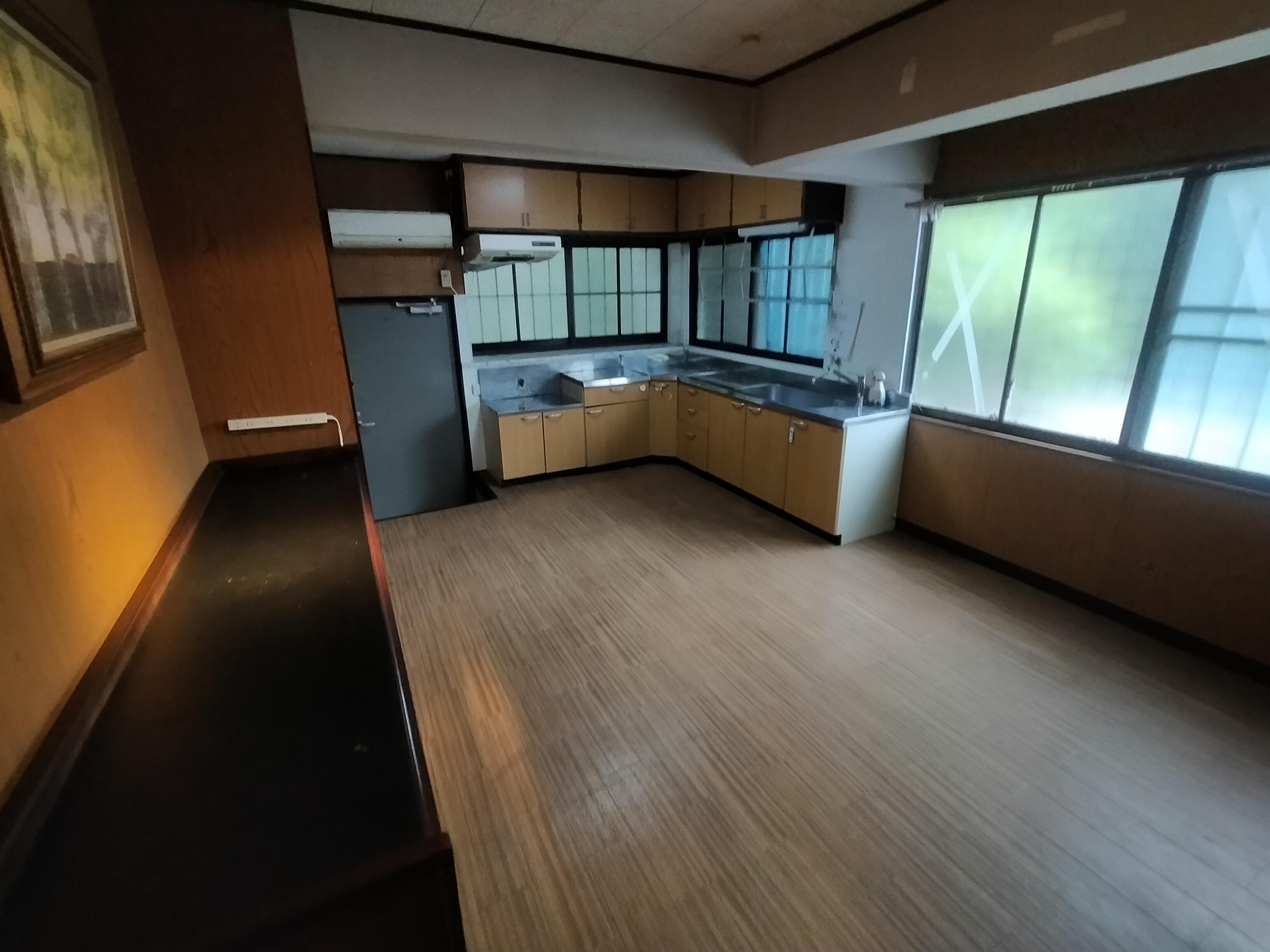 detached 岡山県笠岡市笠岡 地図を見る