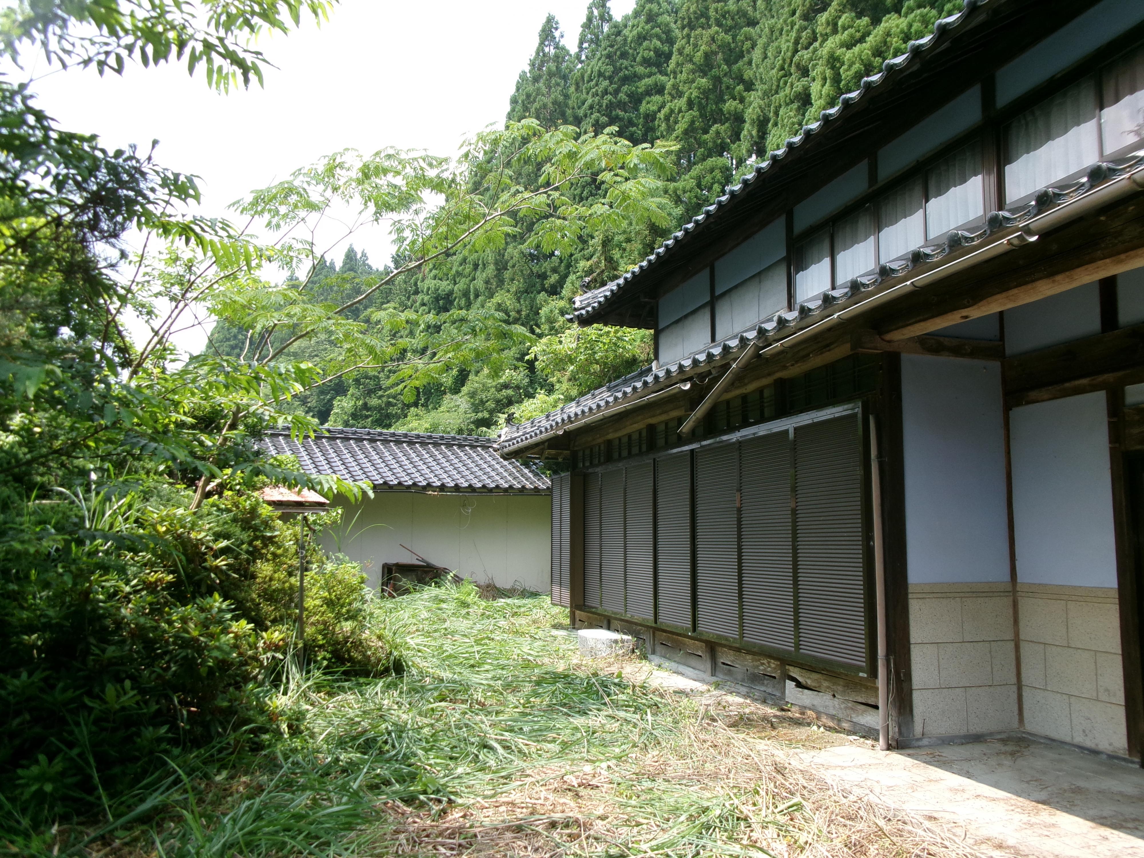 detached 岡山県苫田郡鏡野町奥津川西 地図を見る