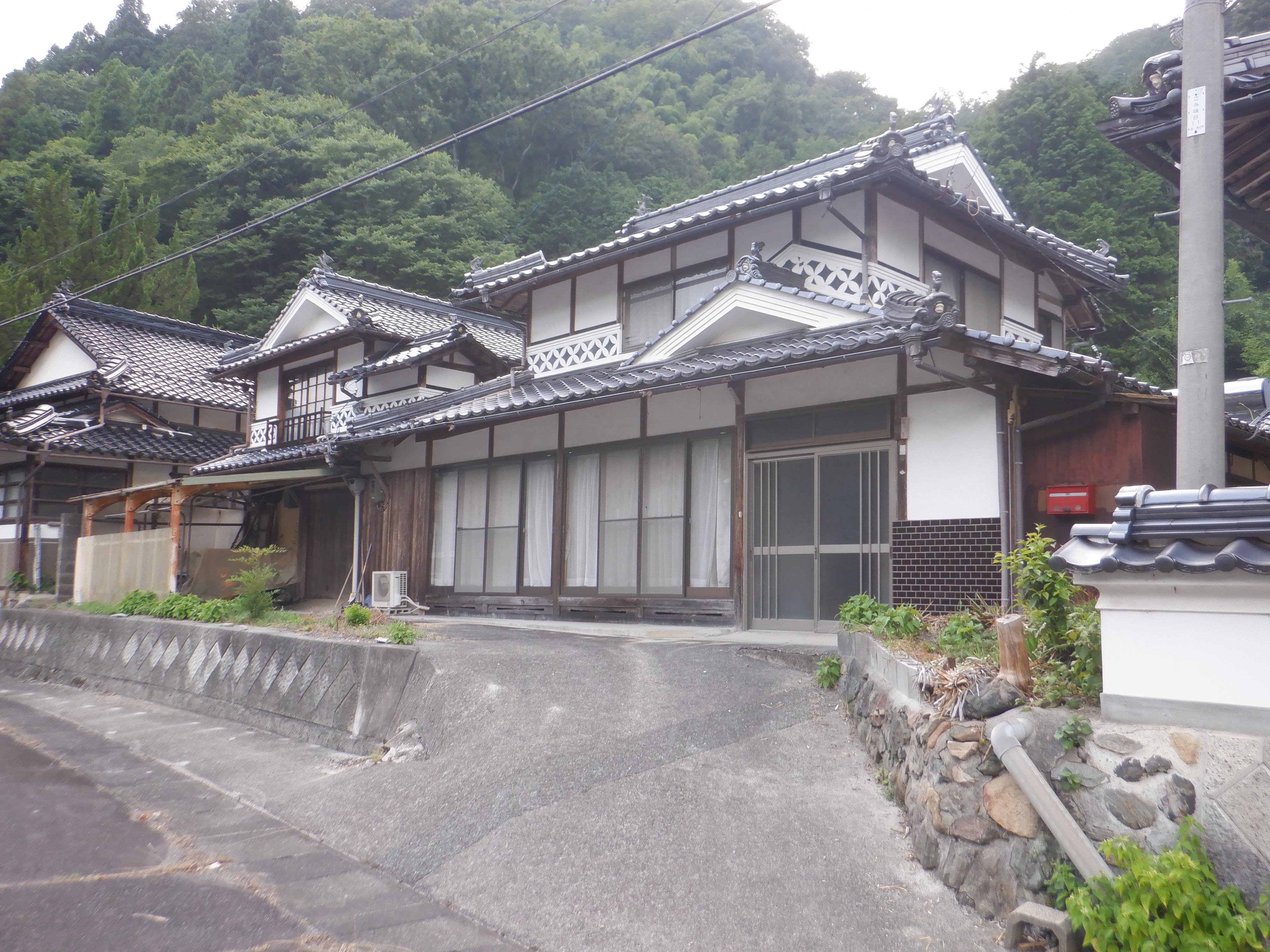detached 岡山県久米郡美咲町江与味 地図を見る
