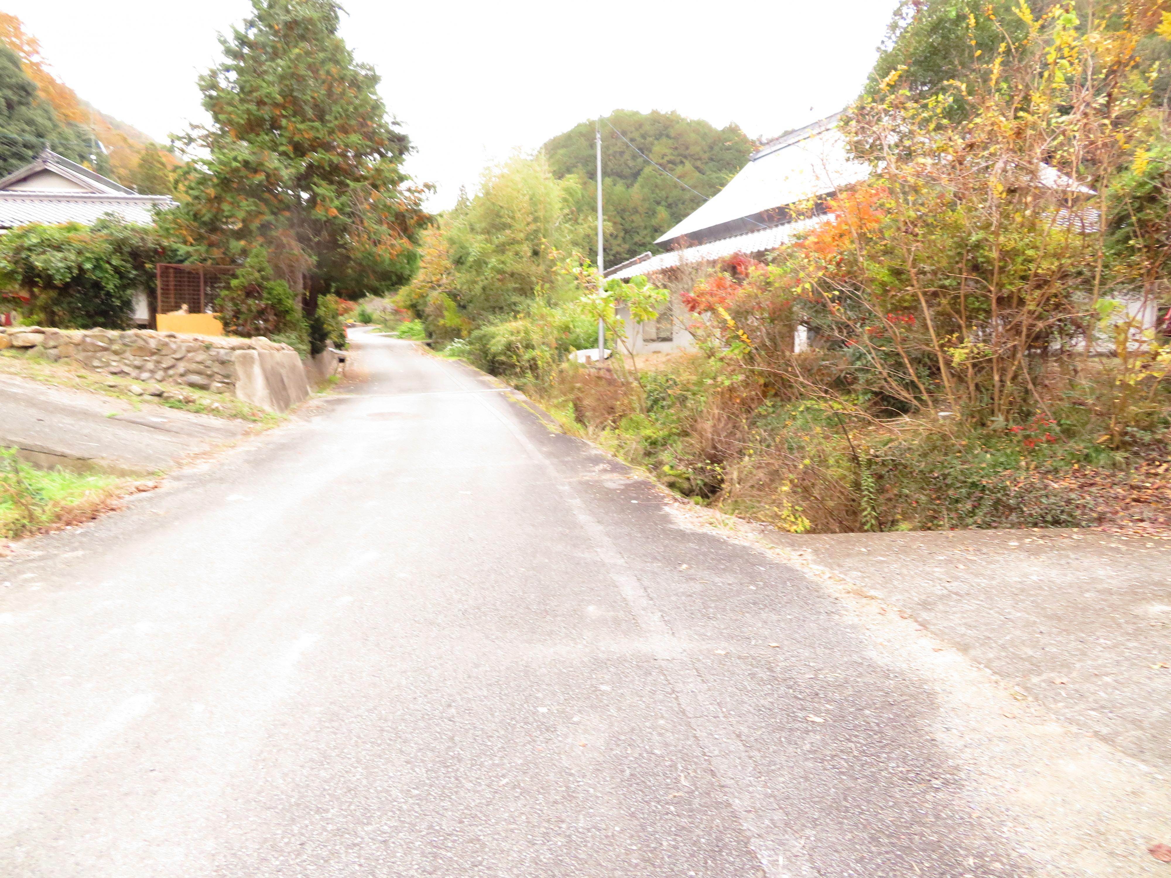 detached 岡山県美作市楢原下 地図を見る