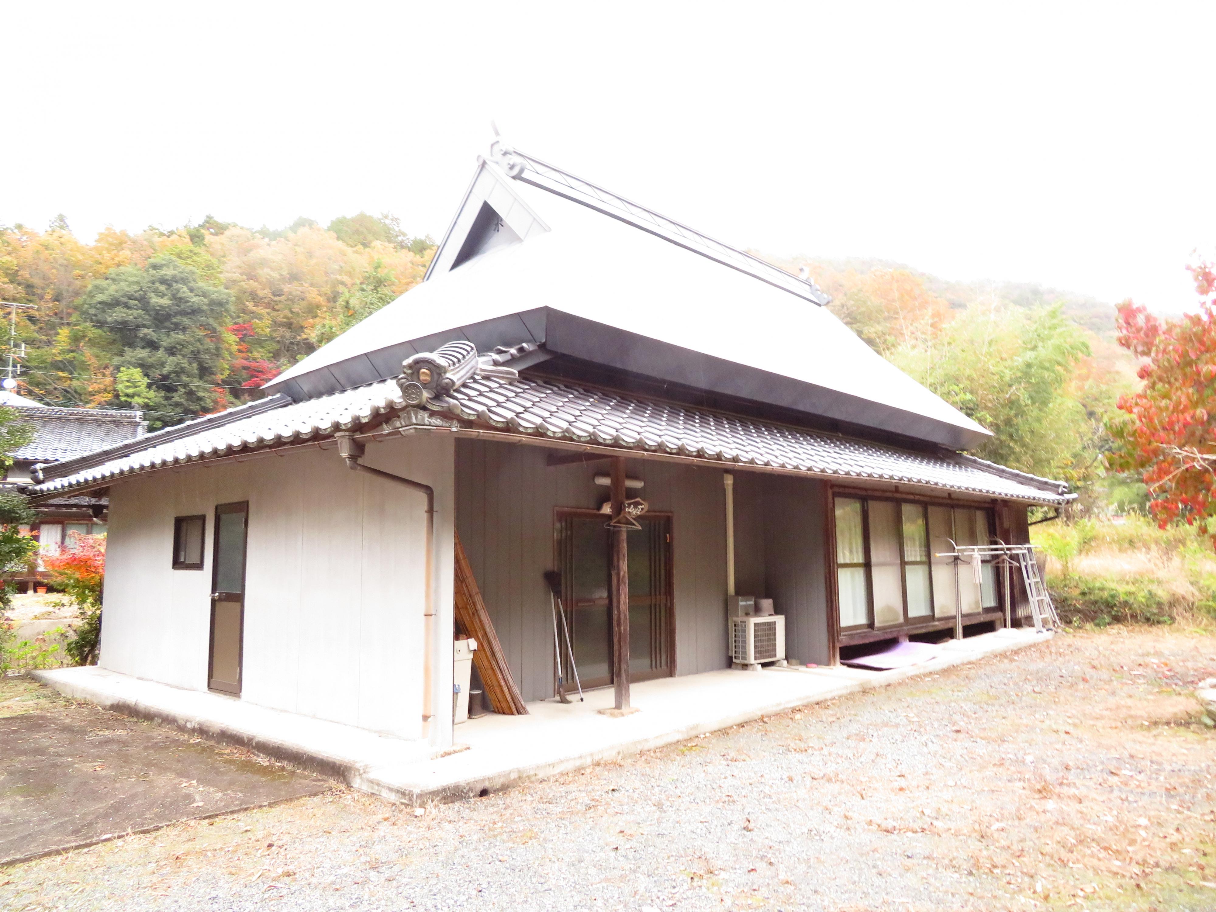 detached 岡山県美作市楢原下 地図を見る